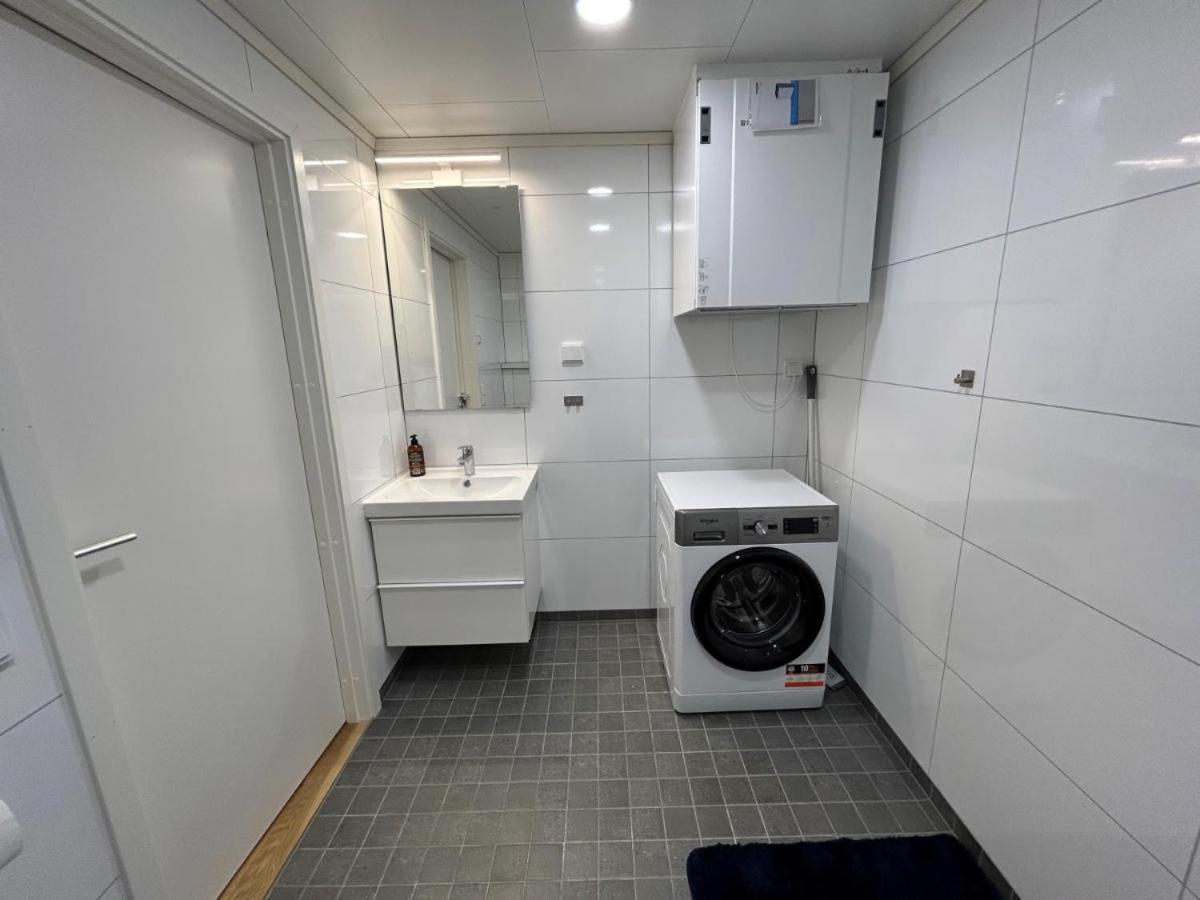 Lofoten Studio Apartment, Vestermyrveien 11 Svolvær Exterior foto